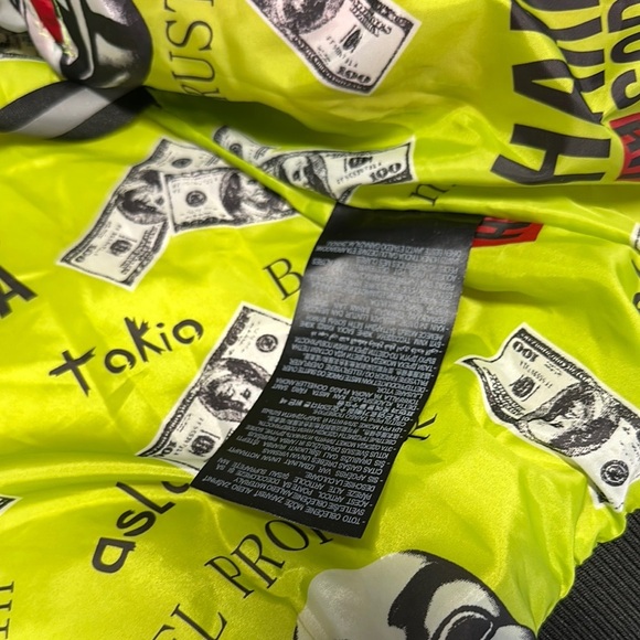 Soda Puffer Jacket Red and Blue with Comic Print - Picture 10 of 16